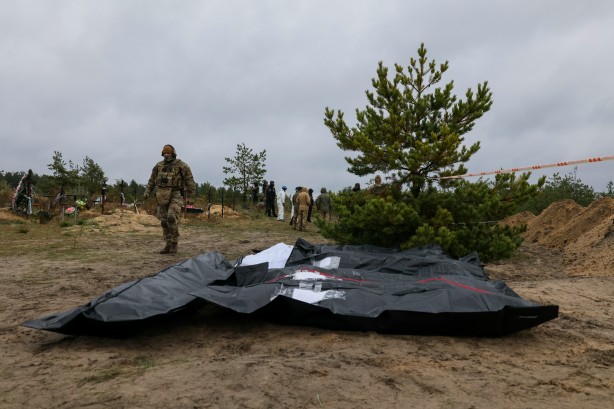Foto - Dünya dehşete düştü! Rusya'dan geri alınan kentte ortaya çıktı