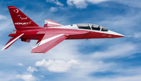 Foto - Dünya devi üstü kapalı 'alın' dedi! Masalarındaki sözleşmeyi erteleyen ülkeye Hürjet'i teklif ettiler