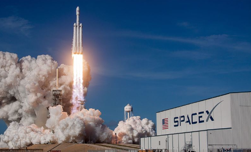 Foto - Dünya endişe içinde! Elon Musk'ın uyduları uzayı istila ediyor