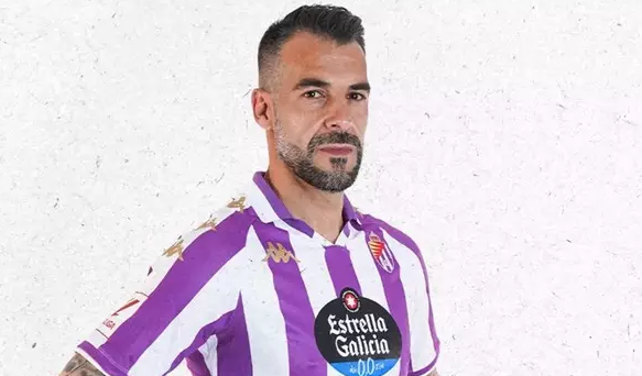 Foto - Dünya eski Beşiktaş'lı yıldızı konuşuyor! Yanlış duymadınız 38 yaşında bakın ne yaptı! Şok olacaksınız...