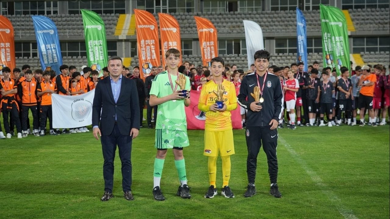 Foto - Dünya futbolunun genç yıldız adayları Antalya'da buluştu! Beş farklı kategoride şampiyon takımlar belli oldu