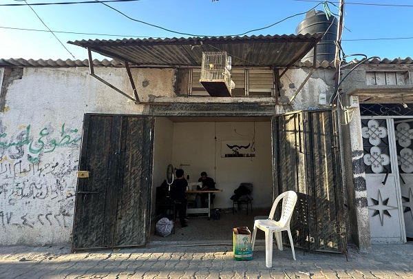 Foto - Dünya görmezden geliyor! Filistinli terzi elektrik için bu çözümü buldu