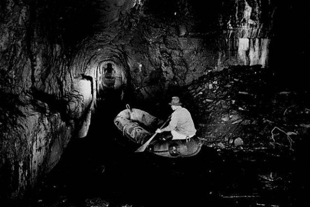 Foto - Dünya gündemine oturan kasaba! 'Burayı terk edin' çağrıları yapılıyor...