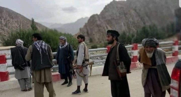 Foto - Dünya gündemini altüst etti! Afganistan'ın kritik ismi Taliban'a katıldı