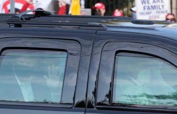 Foto - Dünya hastanedeki bu fotoğrafı konuşuyor! Trump fena yakalandı