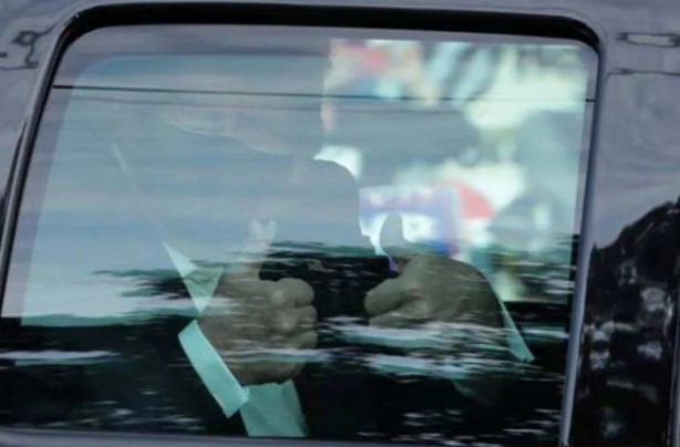 Foto - Dünya hastanedeki bu fotoğrafı konuşuyor! Trump fena yakalandı