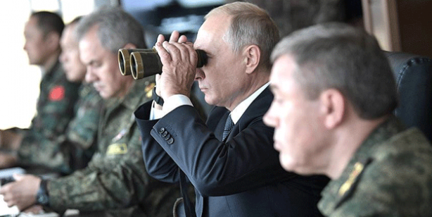 Dünya İran'ın İsrail'i vurmasını bekliyordu! Rusya saldırıya geçti