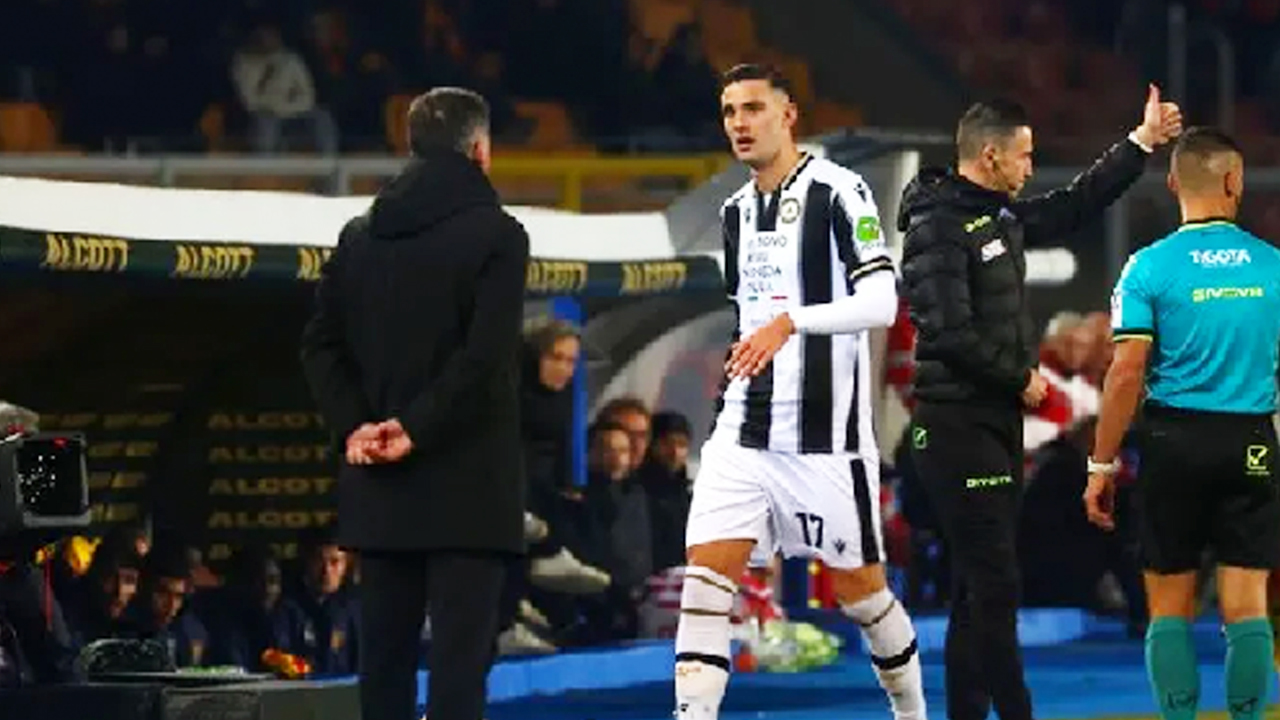 Dünya İtalya'daki penaltı krizini konuşuyor! Arkadaşlarına bakın ne yaptı, ortalık fena karıştı...