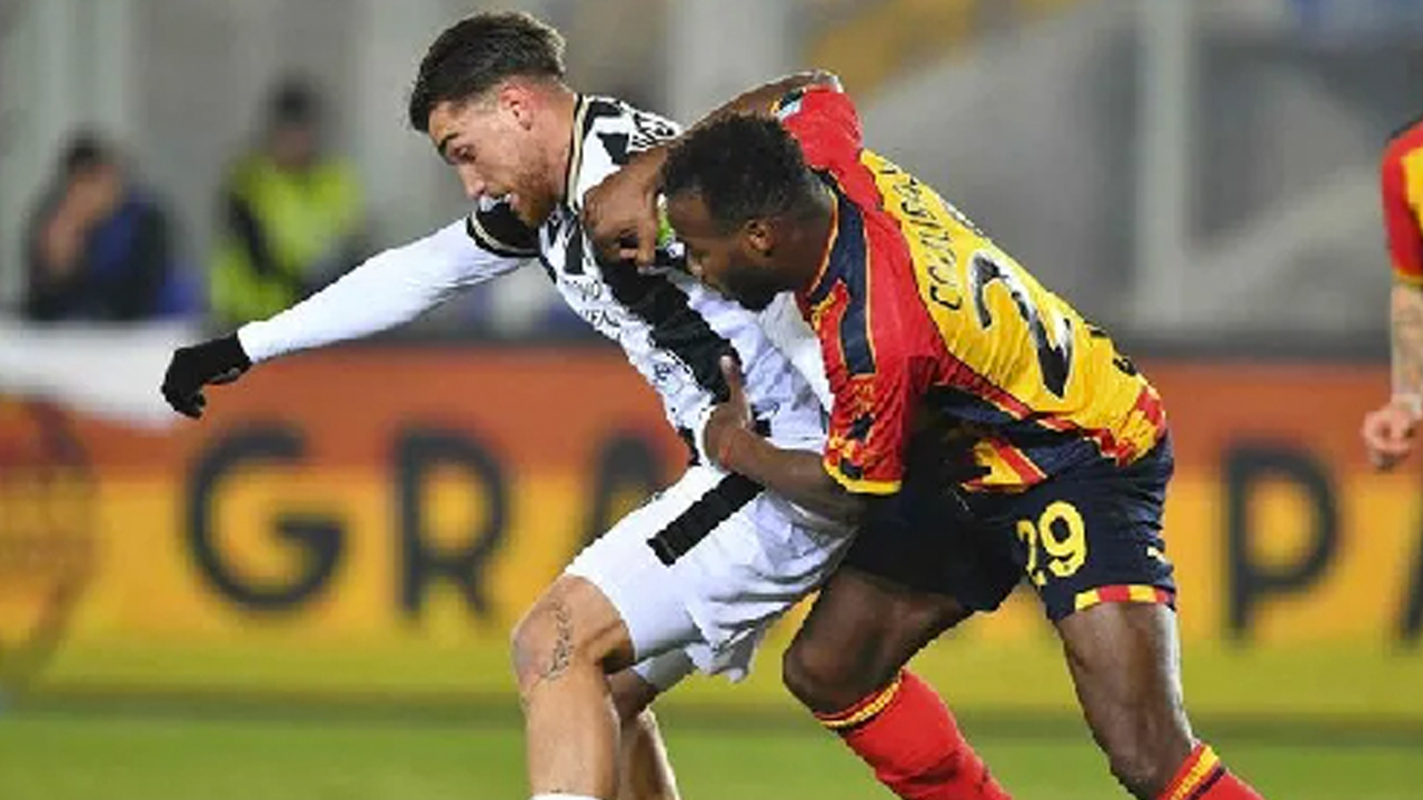 Foto - Dünya İtalya'daki penaltı krizini konuşuyor! Arkadaşlarına bakın ne yaptı, ortalık fena karıştı...