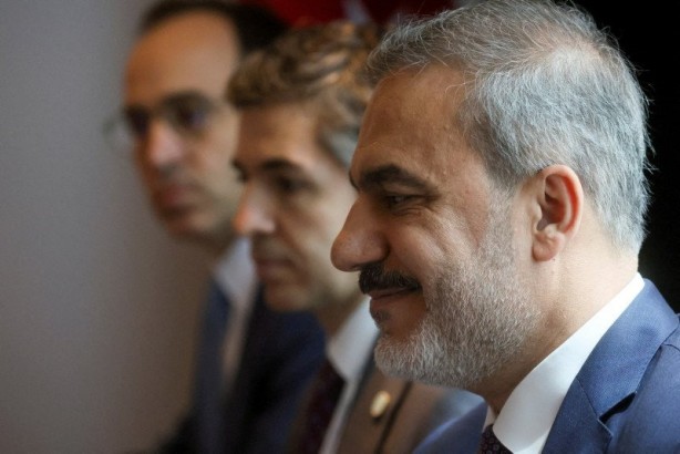 Foto - Dünya kritik görüşmeyi mercek altına alırken Bakan Fidan'ın bir özelliğine dikkat çekti