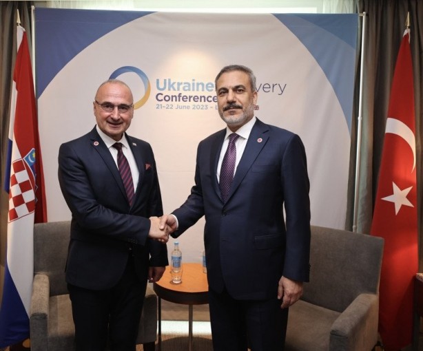 Foto - Dünya kritik görüşmeyi mercek altına alırken Bakan Fidan'ın bir özelliğine dikkat çekti