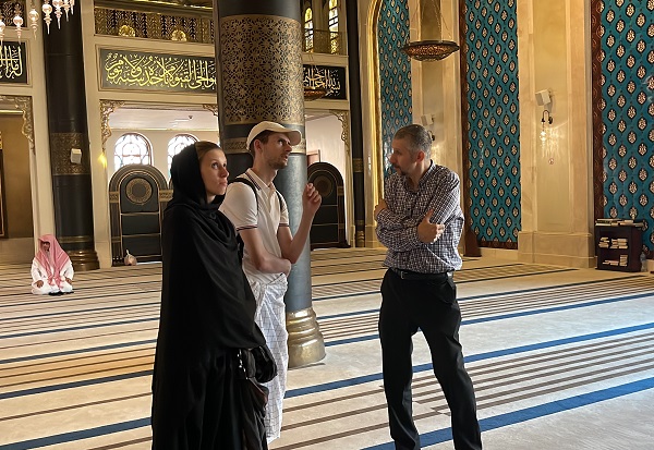 Foto - Dünya Kupası’nı izlemeye gidenler İslam’la tanışıyor