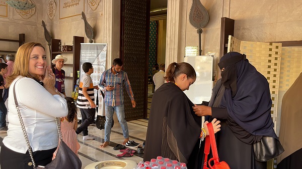 Foto - Dünya Kupası’nı izlemeye gidenler İslam’la tanışıyor