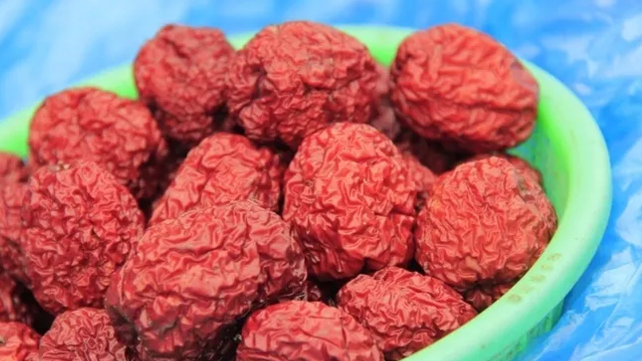 Dünyada süper güç olarak biliniyor: Ne limon ne de portakal! C vitamini deposu kabızlığı yüzde 30 hafifletiyor