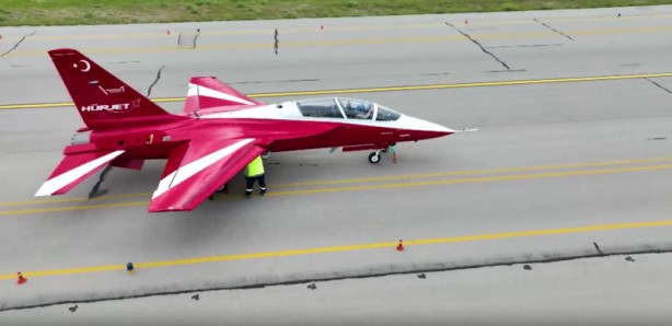 Foto - Dünya merakla bekliyordu! Binbaşı pilottan Hürjet açıklaması geldi