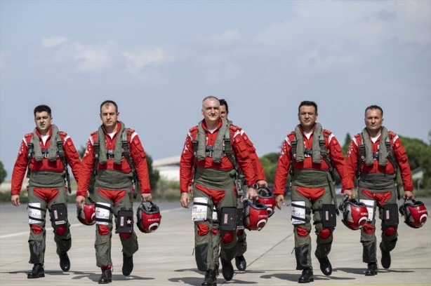 Foto - Dünya merakla bekliyordu! Binbaşı pilottan Hürjet açıklaması geldi