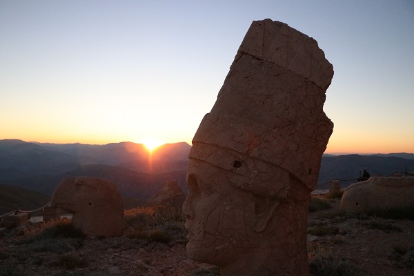 Foto - Dünya mirası Nemrut'a ziyaretçi akını