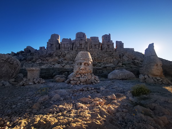 Foto - Dünya mirası Nemrut'a ziyaretçi akını
