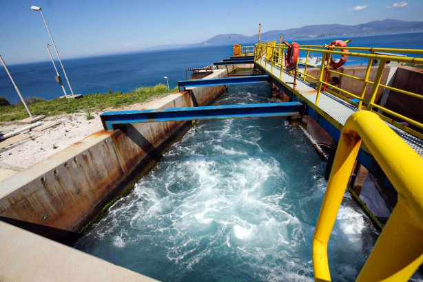 Foto - Dünya nefesini tuttu, herkes oradan gelecek müjdeyi bekliyor! Geleceğin petrolü için ilk sondaj vuruluyor