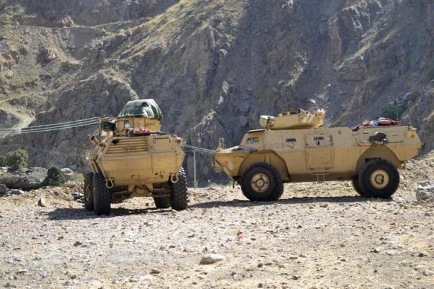 Foto - Dünya nefesini tuttu! Taliban'ı kızdıracak görüntüler