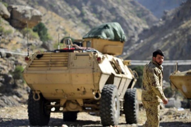 Foto - Dünya nefesini tuttu! Taliban'ı kızdıracak görüntüler