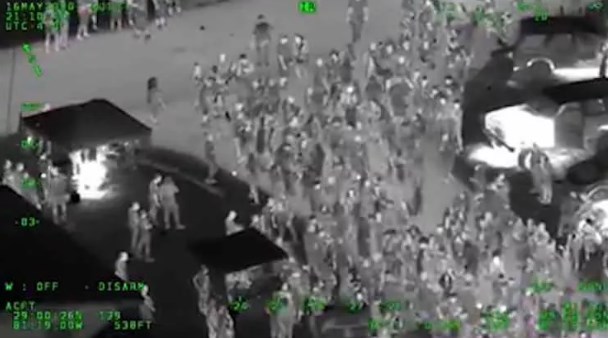 Foto - Dünya o ülkedeki olayı konuşuyor! 3 bin kişiye şok baskın