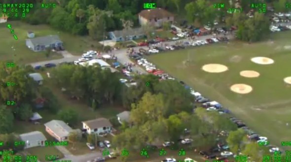 Foto - Dünya o ülkedeki olayı konuşuyor! 3 bin kişiye şok baskın