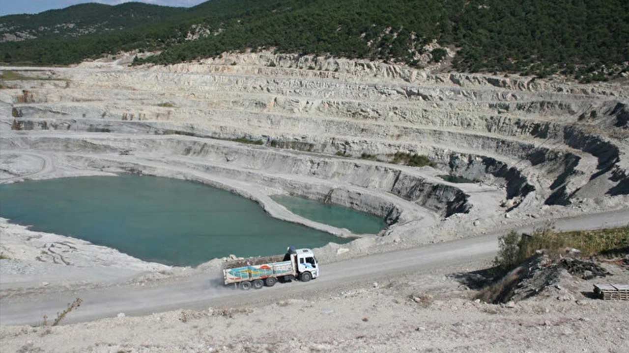 'Dünya rezervlerinin yüzde 72'si bizde, 1 kilosuyla dış borcumuzu kapatırız' deniyordu! Bomba haber geldi