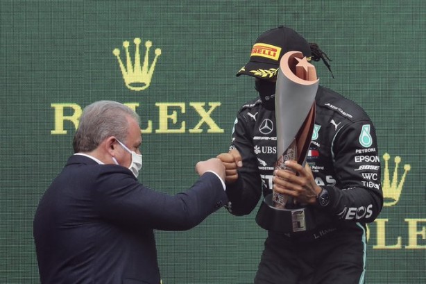 Foto - Dünya şampiyonu olan F1 pilotu Lewis Hamilton kimdir?