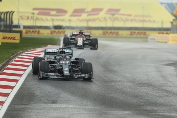 Foto - Dünya şampiyonu olan F1 pilotu Lewis Hamilton kimdir?