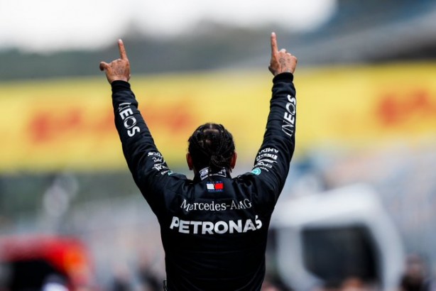 Foto - Dünya şampiyonu olan F1 pilotu Lewis Hamilton kimdir?