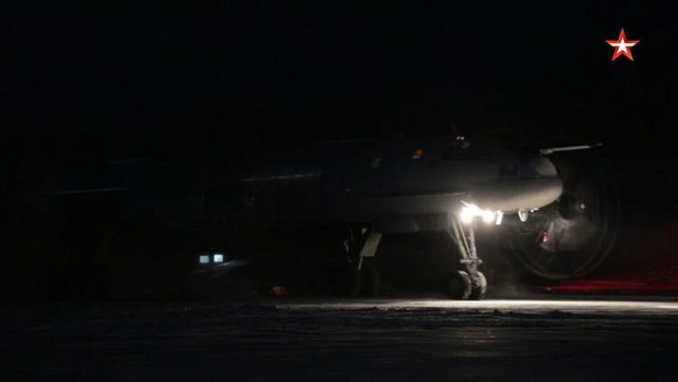 Foto - 19 savaş uçağı peş peşe havalanmıştı! İşte dünyanın savaşın eşiğinden döndüğü o anlar...