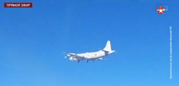 Foto - 19 savaş uçağı peş peşe havalanmıştı! İşte dünyanın savaşın eşiğinden döndüğü o anlar...