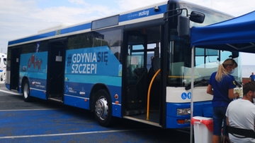 Foto - Dünya şokta! Koronavirüs aşı merkezini yaktılar