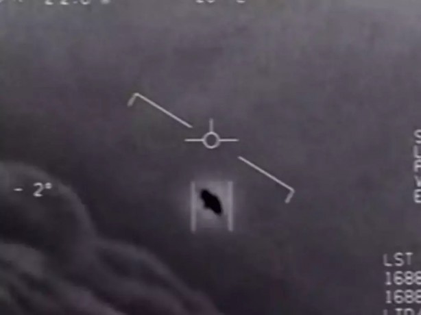 Foto - Dünya şokta! Savaş uçakları, UFO aracını vurdu
