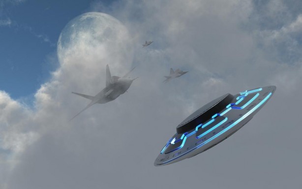 Dünya şokta! Savaş uçakları, UFO aracını vurdu