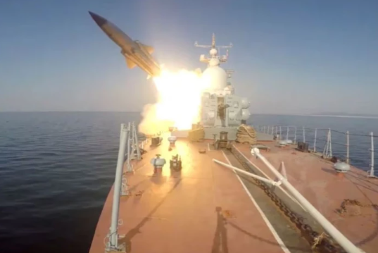 Foto - Dünya tir tir titriyor! Gemisavar füzesi vuruldu