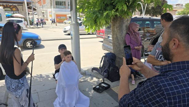 Foto - Dünya turuna çıkan gezginlerden unutulmaz jest! Japon çift Tokatlıları sevindirdi