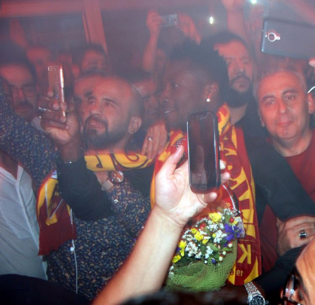 Foto - Dünya yıldızı şehri ayağa kaldırdı!