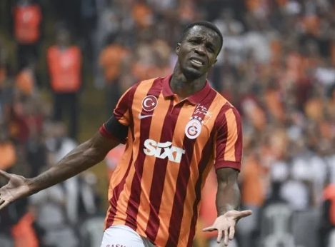 Foto - Dünyaca ünlü futbolcudan beklenmedik karar! Türkiye'den çekilecek mi gerçekten! Şok üstüne şok...