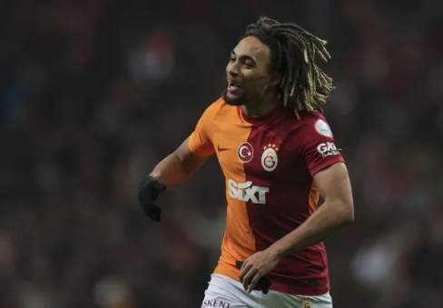 Foto - Dünyaca ünlü futbolcudan beklenmedik karar! Türkiye'den çekilecek mi gerçekten! Şok üstüne şok...