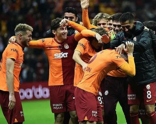 Foto - Dünyaca ünlü futbolcudan beklenmedik karar! Türkiye'den çekilecek mi gerçekten! Şok üstüne şok...