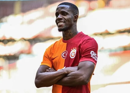 Foto - Dünyaca ünlü futbolcudan beklenmedik karar! Türkiye'den çekilecek mi gerçekten! Şok üstüne şok...