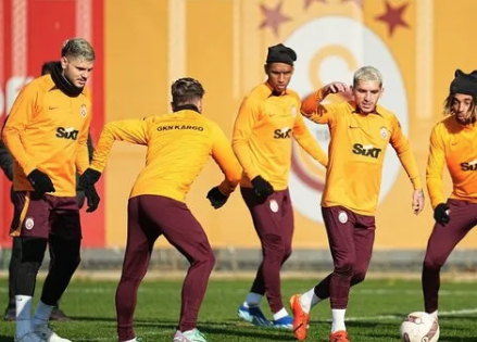 Foto - Dünyaca ünlü takım hamlesini duyurdu! Kriz bekleyenler neye uğradığını şaşıracak: Dursun Özbek farkı