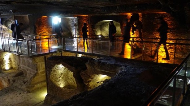 Foto - Dünyada başka örneği yok: Mezarlık galerisi