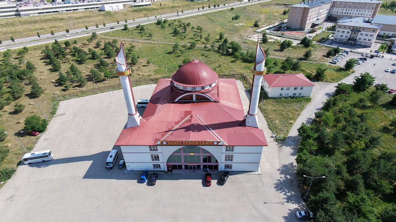 Dünyada benzerine az rastlanıyor! İşte Erzurum’daki caminin sırrı