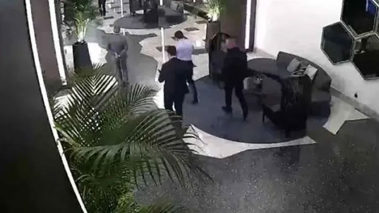 Foto - "Dünyada kaç belediye başkanı jammer ile geziyor?"