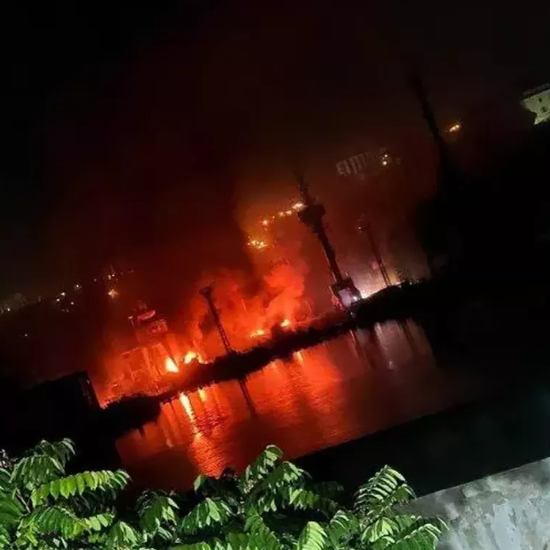 Foto - Dünyada son dakika! Rus denizaltısı ve savaş gemisi vuruldu