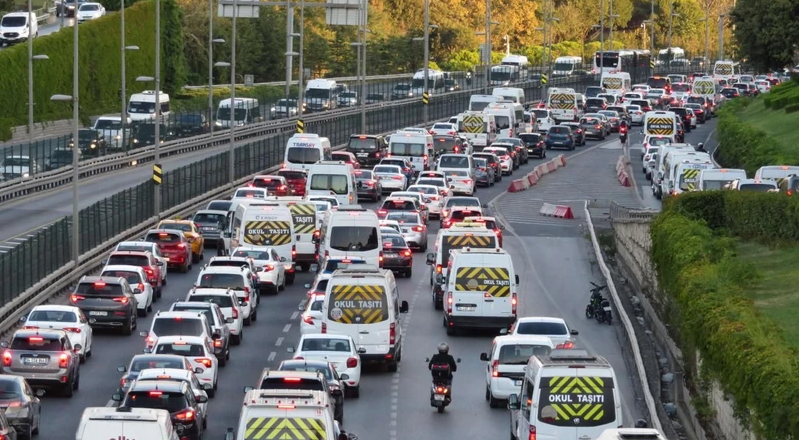 Foto - Dünyada trafikte en fazla zaman geçirilen şehirler açıklandı! Maalesef 1. olduk