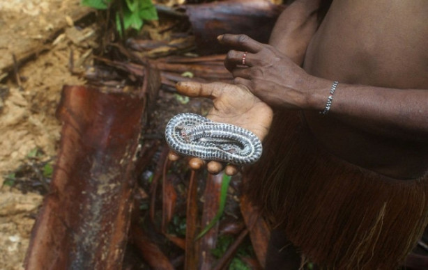 Foto - Dünya'da yaşayan son yamyam kabilesi görüntülendi